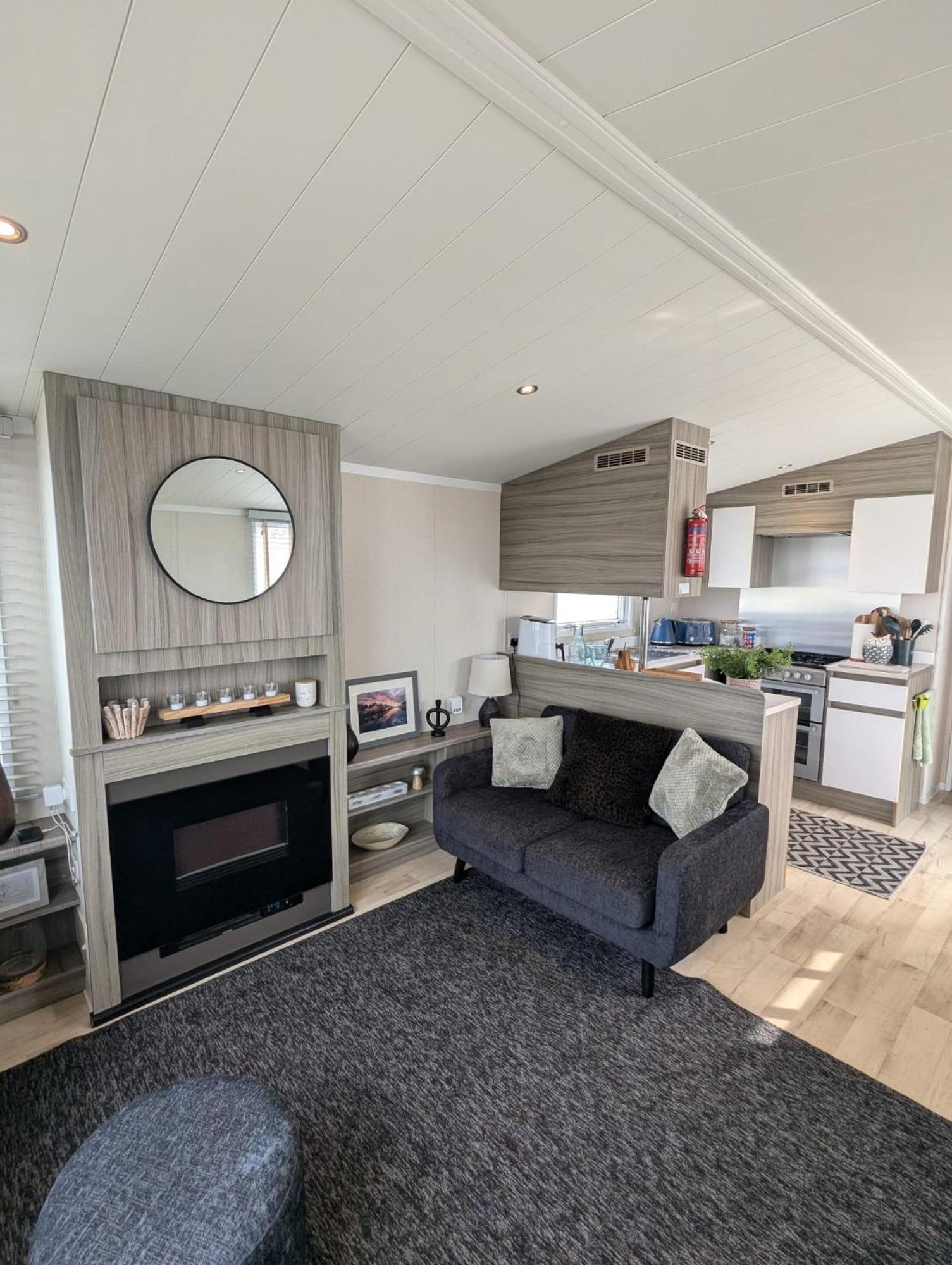 Beautifully Presented Dog Friendly Caravan On Very Popular Littlesea Holiday Haven Park Weymouth Wyke Regis Dış mekan fotoğraf