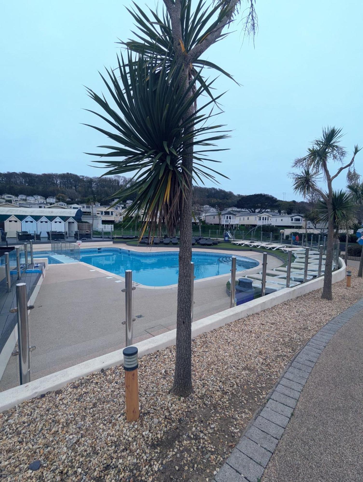 Beautifully Presented Dog Friendly Caravan On Very Popular Littlesea Holiday Haven Park Weymouth Wyke Regis Dış mekan fotoğraf